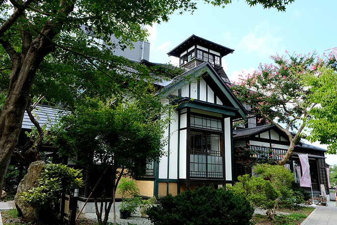 〈大館市〉趣のある有形文化財「桜櫓館」のカフェで時間を忘れて過ごすひととき